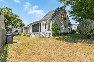 Amazing 2BR/2.5BA end-unit townhome located in the heart of - photo 31