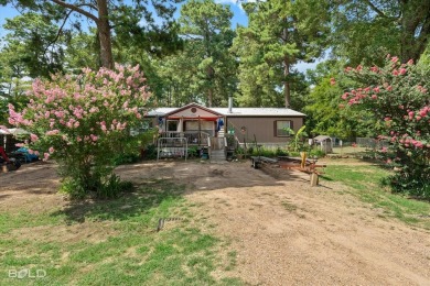 Caddo Lake Home For Sale in Mooringsport Louisiana