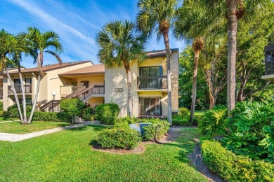 Lake Condo For Sale in Delray Beach, Florida