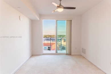 Beautiful unit in high floor with spectacular view of city