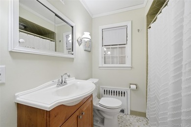 Welcome to this beautifully updated 4/5-bedroom Dutch - photo 20