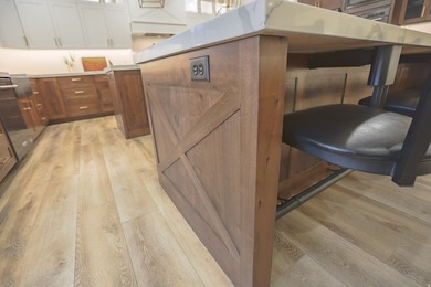 The pinnacle of craftsmanship, this custom palatial rambler - photo 21