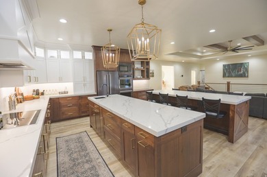 The pinnacle of craftsmanship, this custom palatial rambler - photo 24