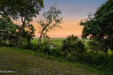 A perfect blend of waterfront serenity and everyday comfort - photo 27