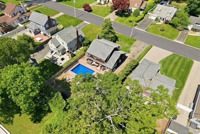 Welcome to this beautifully updated 4/5-bedroom Dutch - photo 35