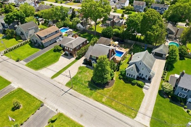 Welcome to this beautifully updated 4/5-bedroom Dutch - photo 37