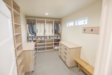 The pinnacle of craftsmanship, this custom palatial rambler - photo 42