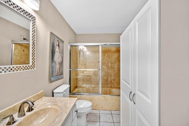 A perfect blend of waterfront serenity and everyday comfort - photo 45