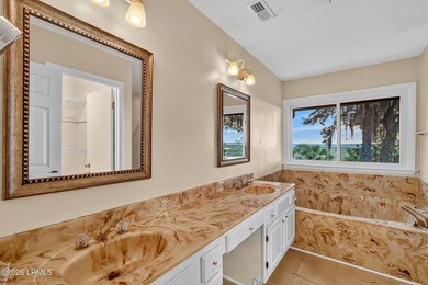 A perfect blend of waterfront serenity and everyday comfort - photo 49