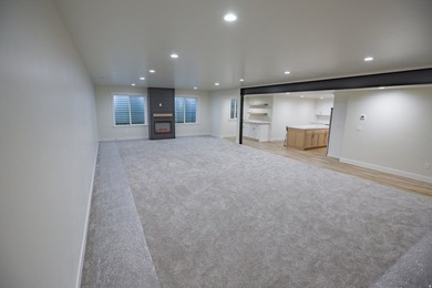 The pinnacle of craftsmanship, this custom palatial rambler - photo 49