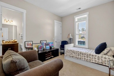 Welcome to this beautifully maintained 4 bedroom, 3.5 bath home - photo 11