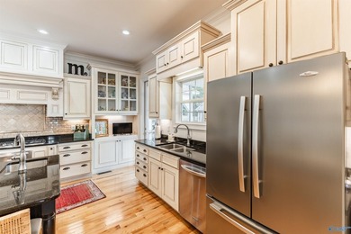 Experience the best view Lake Guntersville has to offer! This - photo 14