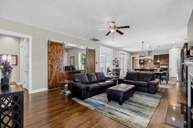Welcome to this beautifully maintained 4 bedroom, 3.5 bath home - photo 18