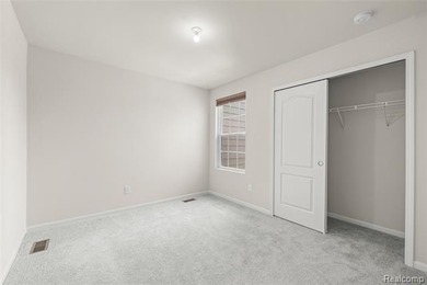 READY FOR IMMEDIATE OCCUPANCY, NORTH FACING, WELL MAINTAINED - photo 24