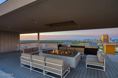 Enjoy iconic, unobstructed views of the Japanese Friendship