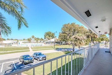 OWNER OCCUPIED PLEASE CALL LISTING AGENT FOR - photo 6