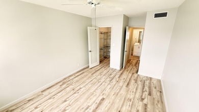 Absolutely beautifully remodeled condo offering fantastic lake - photo 15