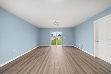 Welcome home! This delightful house is an incredible starter - photo 16