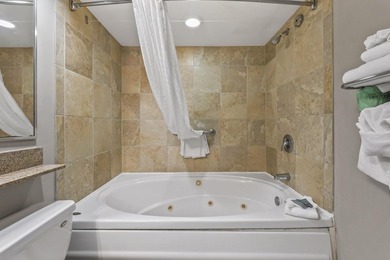 Welcome to this beautifully updated, fully furnished top-floor - photo 21