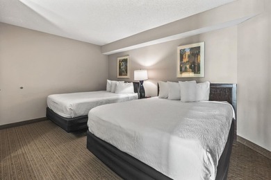 Welcome to this beautifully updated, fully furnished top-floor - photo 23