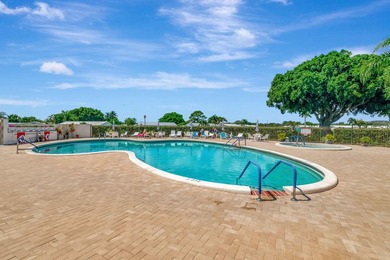Absolutely beautifully remodeled condo offering fantastic lake - photo 29