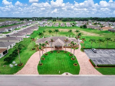 Welcome home! This delightful house is an incredible starter - photo 37