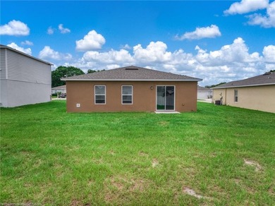 Welcome home! This delightful house is an incredible starter - photo 47