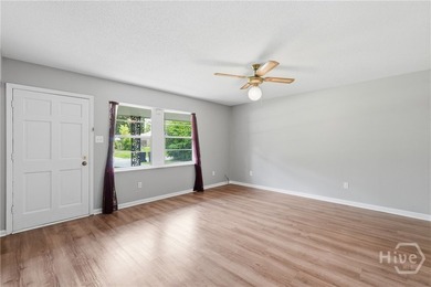Back active due to no fault of the seller. Move right into this - photo 5