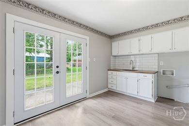 Back active due to no fault of the seller. Move right into this - photo 10