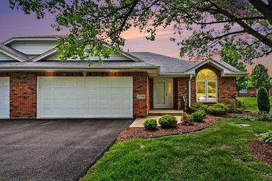 (private lake, pond, creek) Townhome/Townhouse For Sale in Crete Illinois