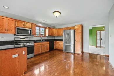2 Bedroom, 2 Bath Brick Ranch Townhome in Desirable Village - photo 9
