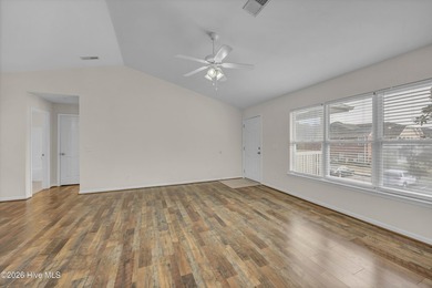 Great Investment Opportunity or a First Time Homebuyer. This Top - photo 10