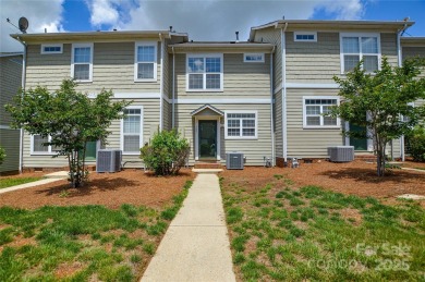 Lake Townhome/Townhouse For Sale in Mooresville, North Carolina