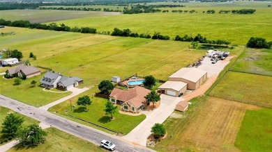 (private lake, pond, creek) Home For Sale in Caddo Mills Texas