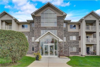 Lake Condo For Sale in Chanhassen, Minnesota