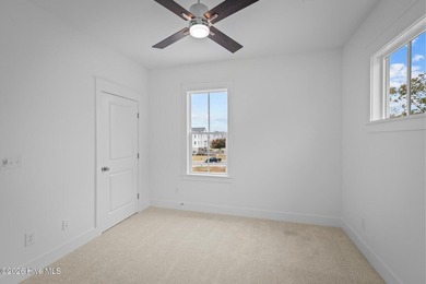 Walkable waterfront living - designed for ease, flexibility, and - photo 22