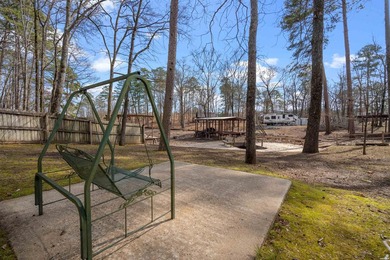 Discover your dream waterfront retreat on Lake Hamilton! This - photo 38