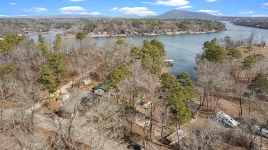 Discover your dream waterfront retreat on Lake Hamilton! This - photo 47
