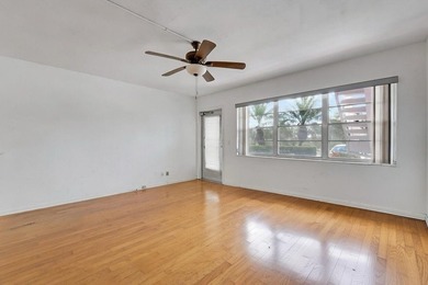 This 1st floor unit has a freshly painted interior and is a safe - photo 8