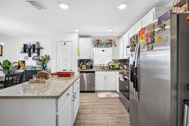 Welcome to comfort, style, and an energy efficient home! This - photo 11