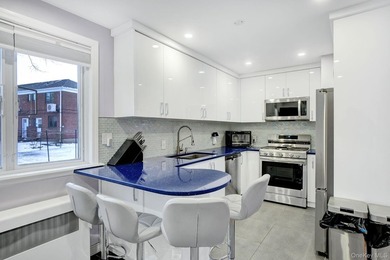 Rare Bayside Offering with Private Basement & Separate Entrance - photo 15