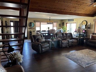 Experience stunning lake views from this beautiful 4-bedroom - photo 16