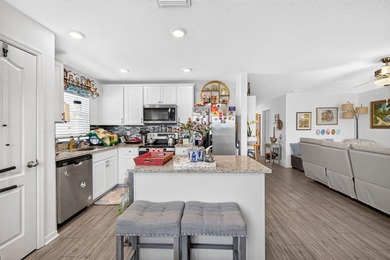 Welcome to comfort, style, and an energy efficient home! This - photo 17