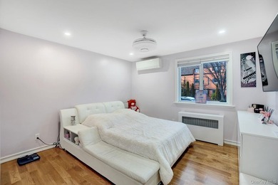 Rare Bayside Offering with Private Basement & Separate Entrance - photo 20