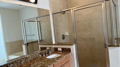 Beautifully maintained 3-bedroom plus loft townhome in Central - photo 20