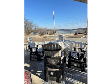 Experience stunning lake views from this beautiful 4-bedroom - photo 21