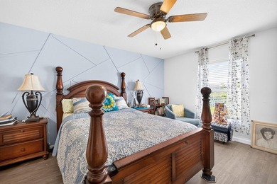 Welcome to comfort, style, and an energy efficient home! This - photo 26
