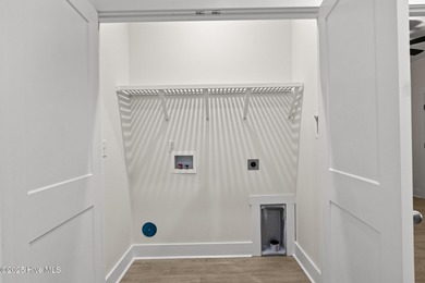 Fully Furnished Move-In Ready New Construction Townhome Now