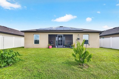 Welcome to comfort, style, and an energy efficient home! This - photo 35