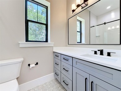 Virtually Staged. Luxury Custom Estate Home in Blue Spring - photo 39
